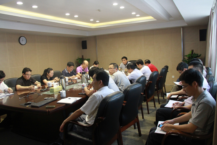 mk召开“三严三实”专题教育动员会