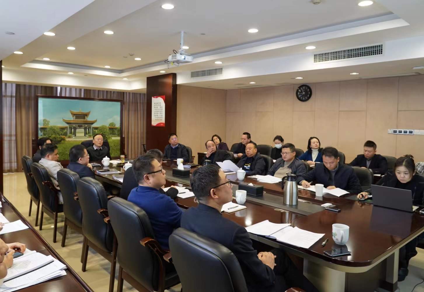 mk（中国）召开2022年经营发展工作务虚会