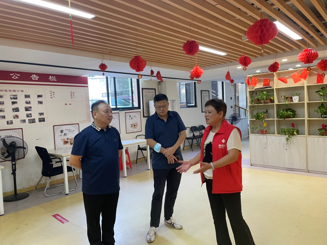 黄志刚、苏千里带队赴mk（中国）社区居家养老服务站点督查安全生产工作