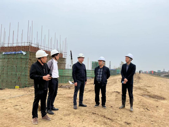 湖南轨道矿业发展有限mk李剑一行赴沅江市机制砂和砂石集散中心建设项目考察交流