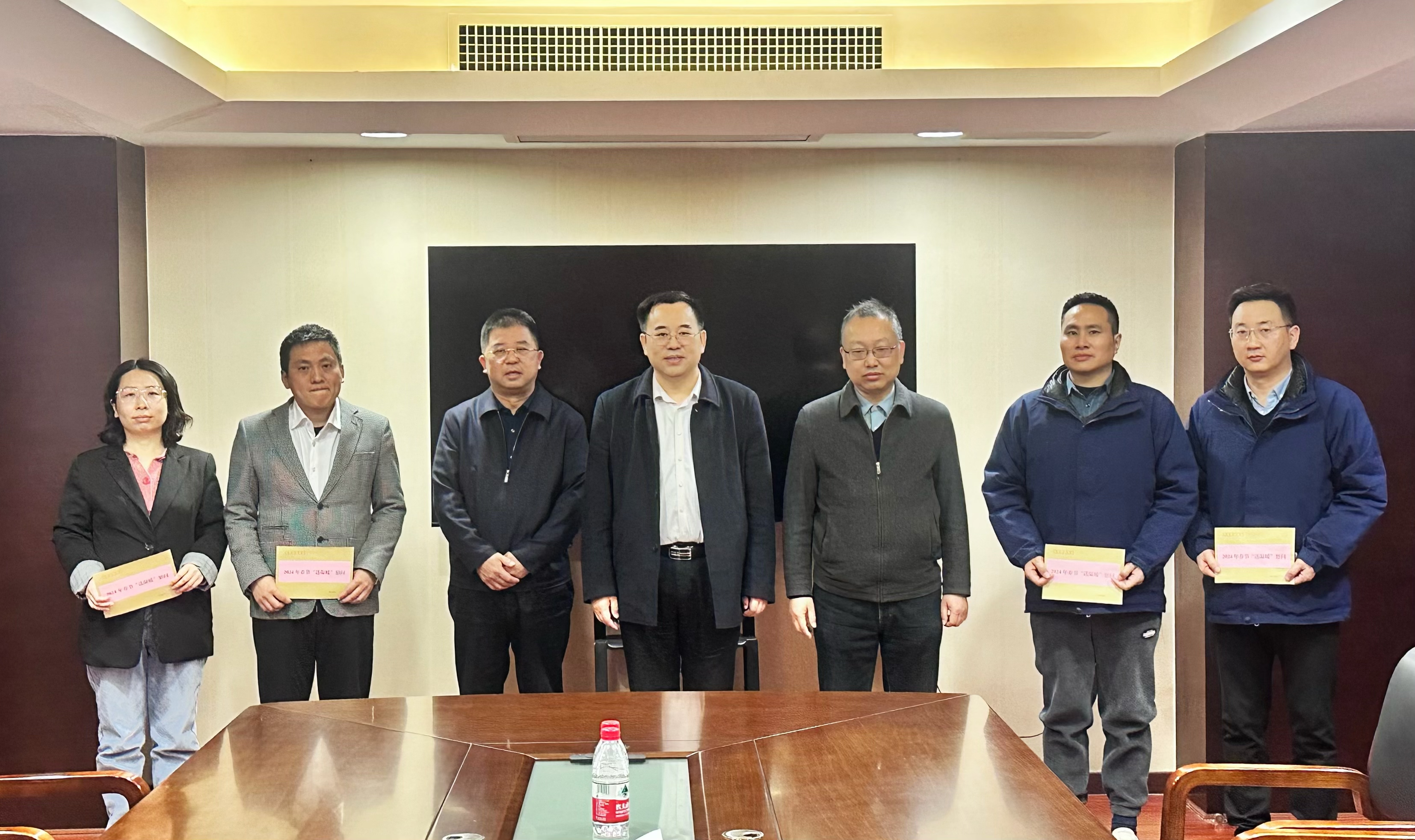 寒冬送温暖，关爱暖人心——mk（中国）开展2024年春节“送温暖”走访慰问活动