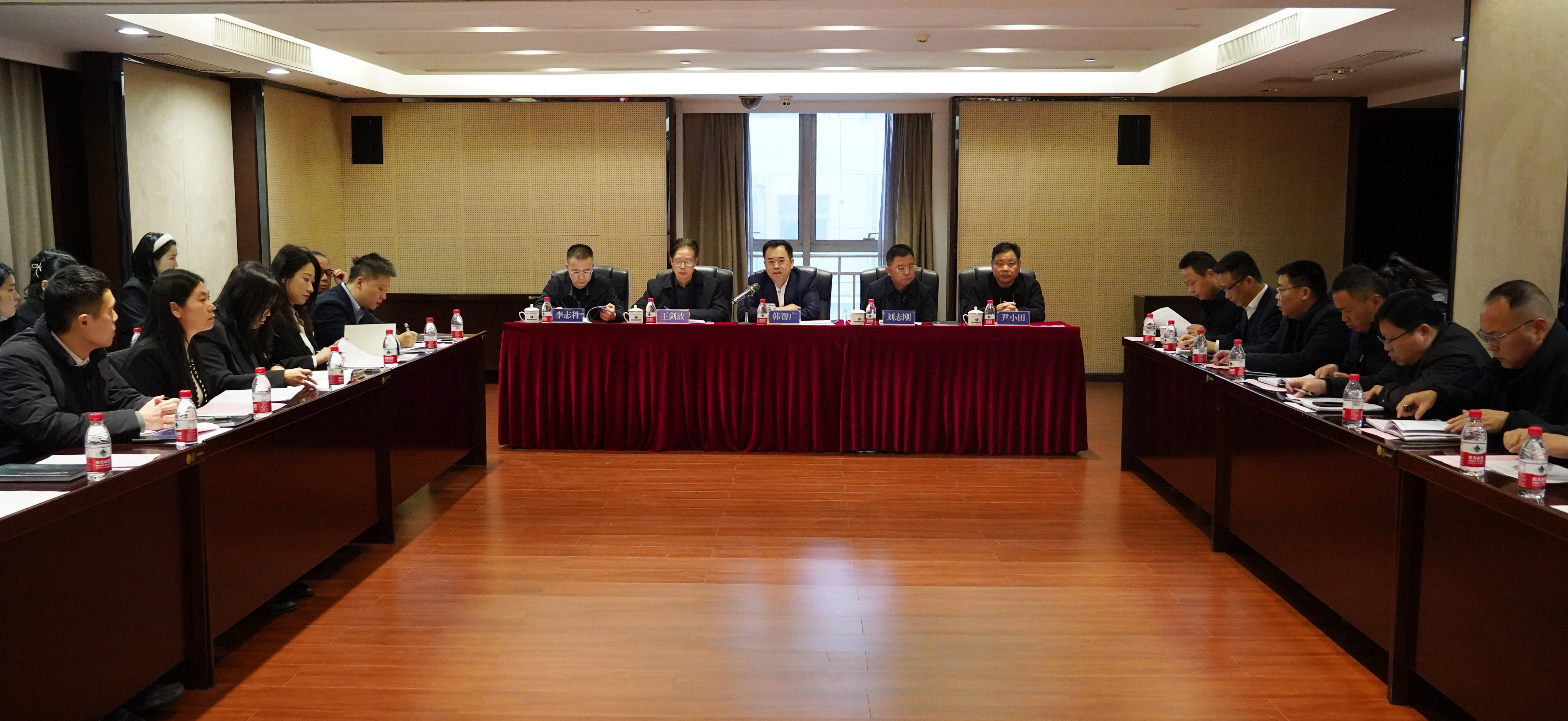 mk召开2023年度中层管理人员述职评议会议